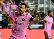 今年会-梅西攻破对手球门，巴萨登顶积分榜