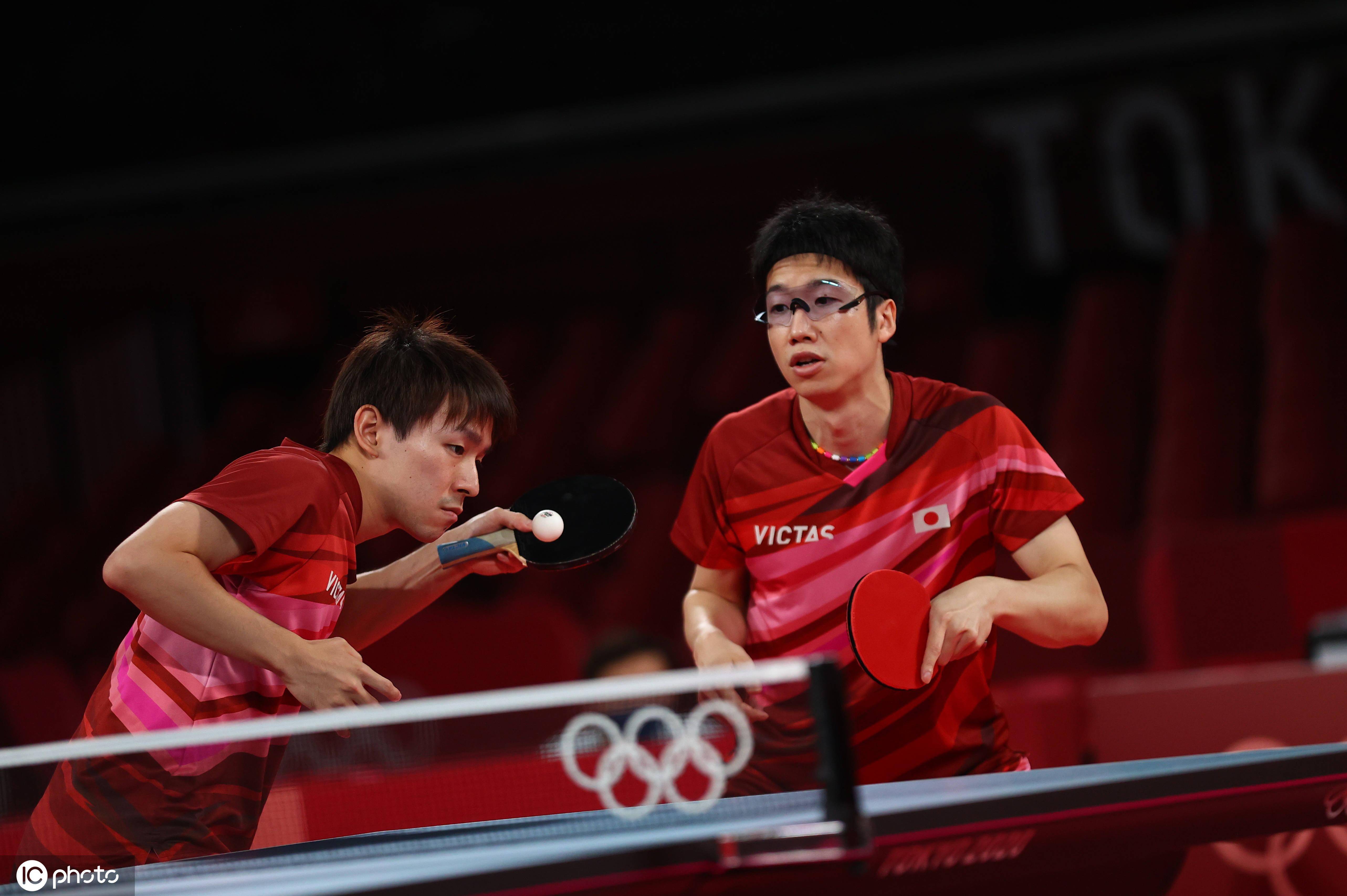 阿贾克斯力克维罗纳，半决赛拉开帷幕的简单介绍